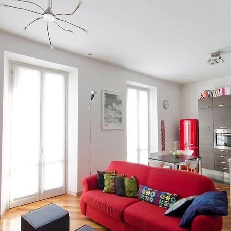 Quiet & Bright In A Sparkly District! Apartment Milan Bagian luar foto