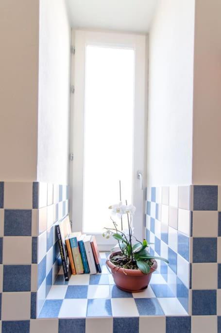 Quiet & Bright In A Sparkly District! Apartment Milan Bagian luar foto